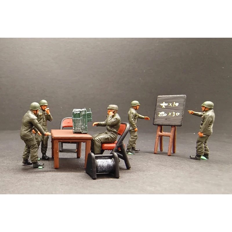 1:72 Scale Model 5pcs/10pcs German Command Radio Commander Tactical Board Tables and Chairs Soldiers Action Figure Toys Dolls