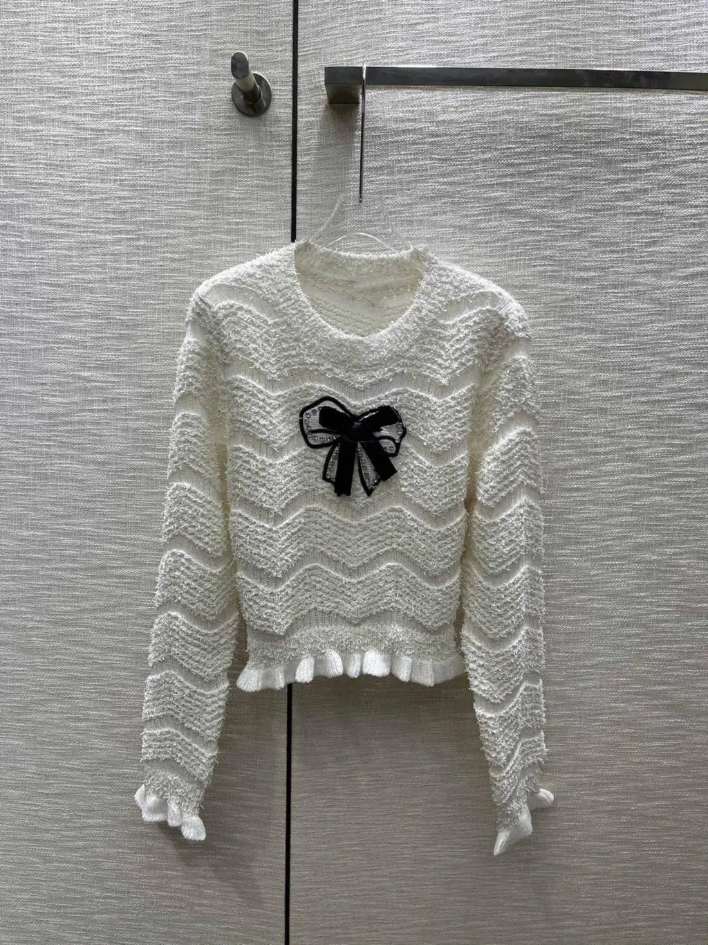 Women's Clothing Simple sweater with bow decoration  NO.1