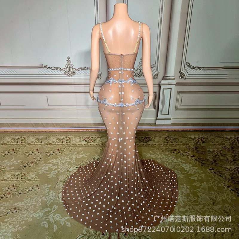 2026 مثير الحمالة مزاجه عارية الورك ملفوفة ذيل السمكة تنورة المشاركة مأدبة العروس نخب فستان عيد ميلاد ضوء فستان فاخر