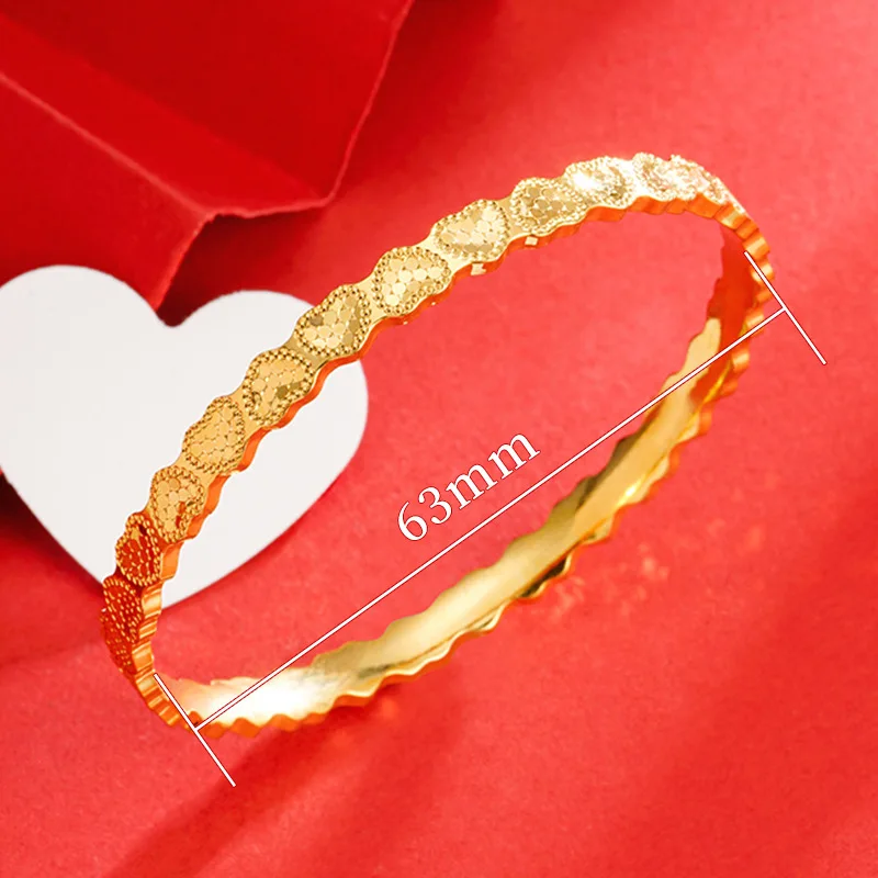 Qeenkiss กำไลข้อมือหัวใจสีทอง24KT สำหรับผู้หญิงกำไลเงางามเครื่องประดับที่ดี BT5318ของขวัญงานแต่งงานเจ้าสาวแม่ผู้หญิงผู้หญิงผู้หญิง