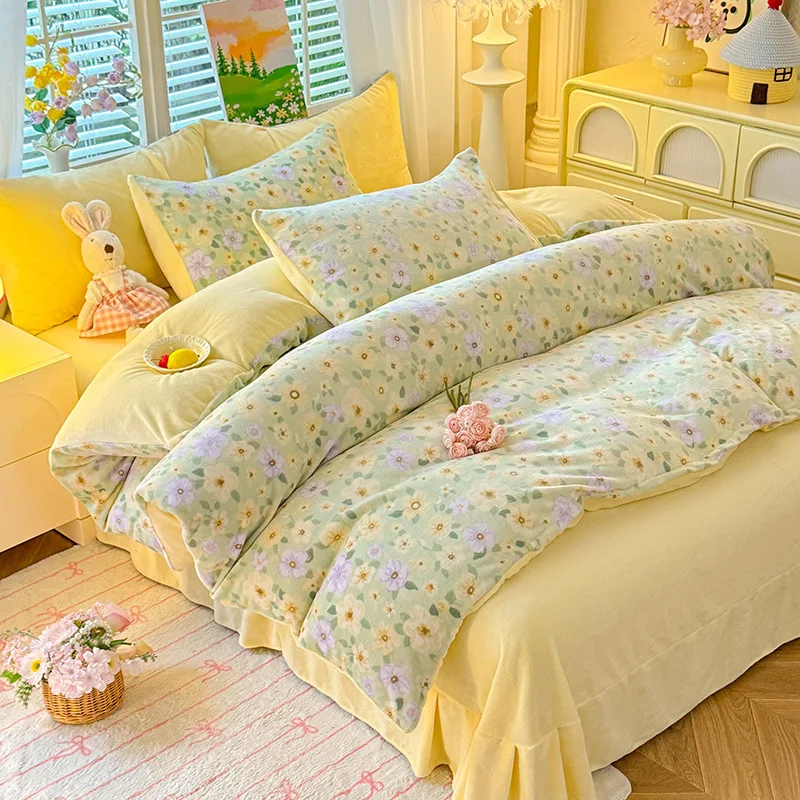 Fall/Winter New Printed Small Fresh Style Milk Fleece Bed Sheet Four-Piece Set Set Student Dormitory Three-Piece Set