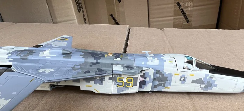 Fine 1/72 CW CA722405 Ukrainian SU24 SU-24MR bomber model  Finished product collection model