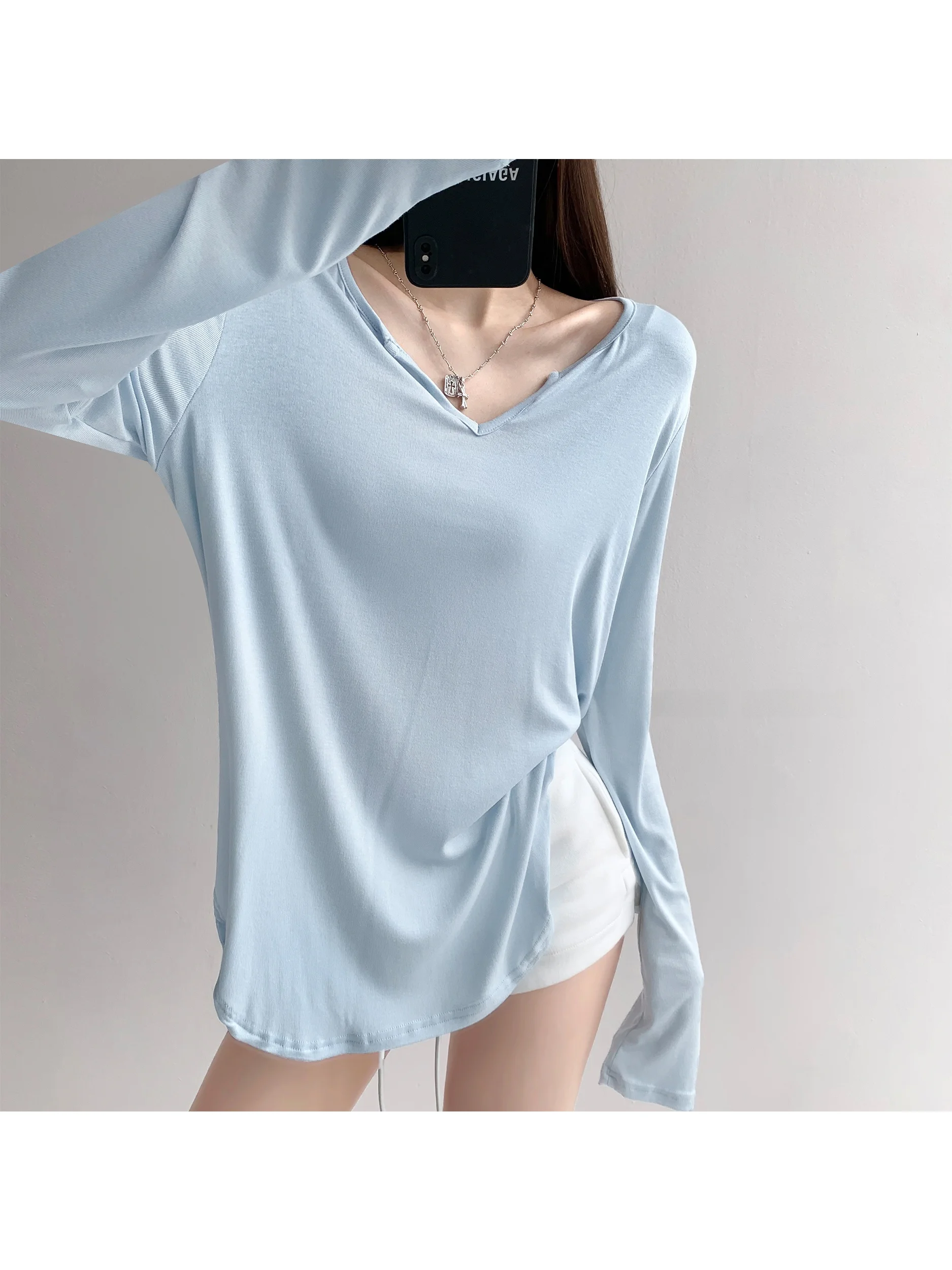 

Summer Loose Lazy Sle Thin Long Sve V-Ne T-irt Women's Curved Hem Outer Sun Protection irt Trendy Street Sle