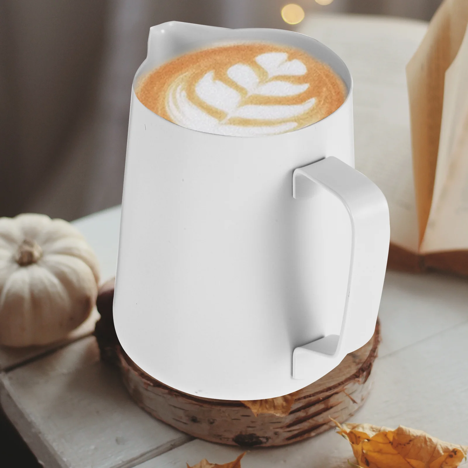 

Stainless Steel Frothing Pitcher 500ml Capacity Lightweight Durable AntiRust Perfect for Home Coffee Shops Milk Steaming Cup