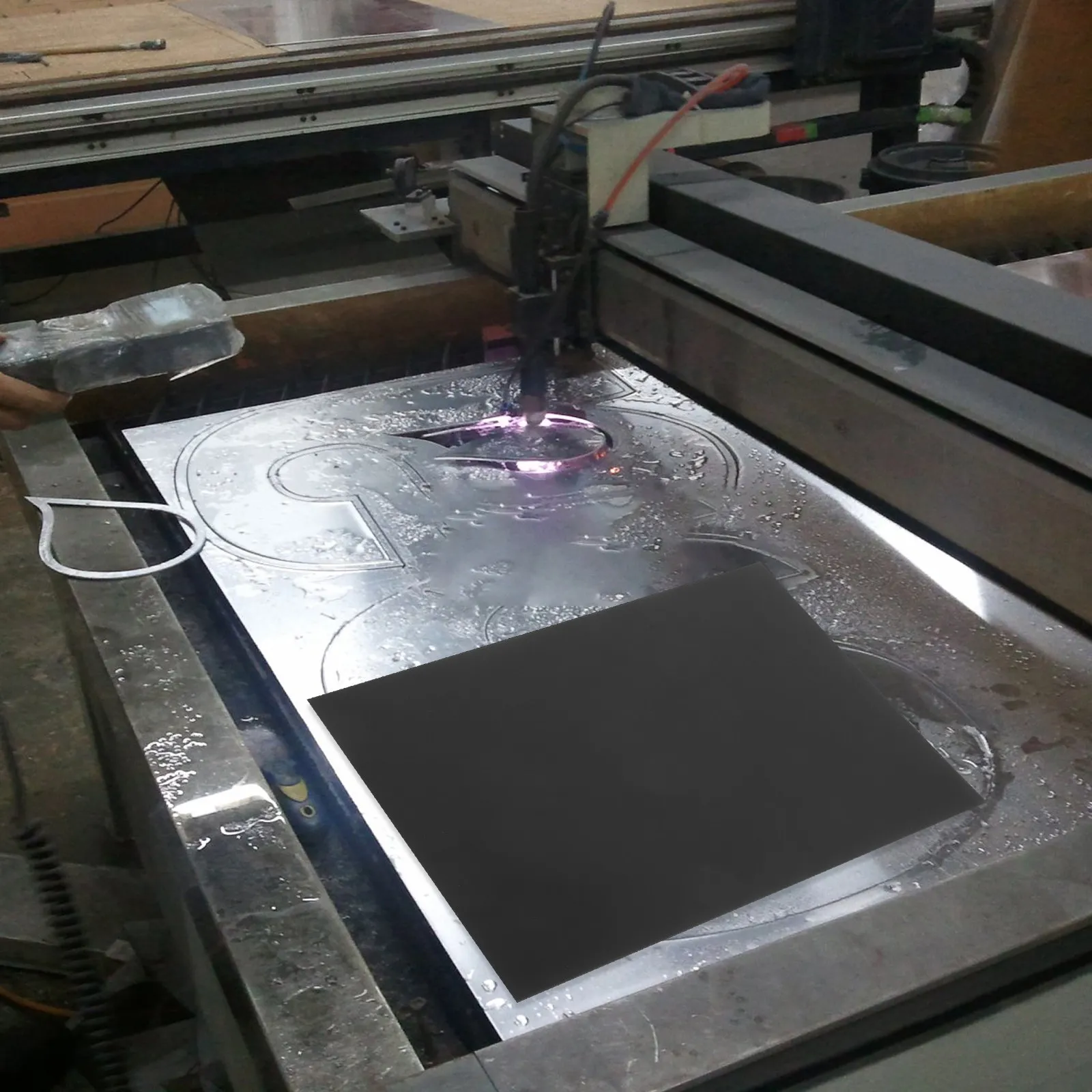 

4Pcs Black Aluminum Engraving Plates A4 Thin Metal Sheets for Laser Engraving DIY Nameplates Sign Craft Metal Sheets Business
