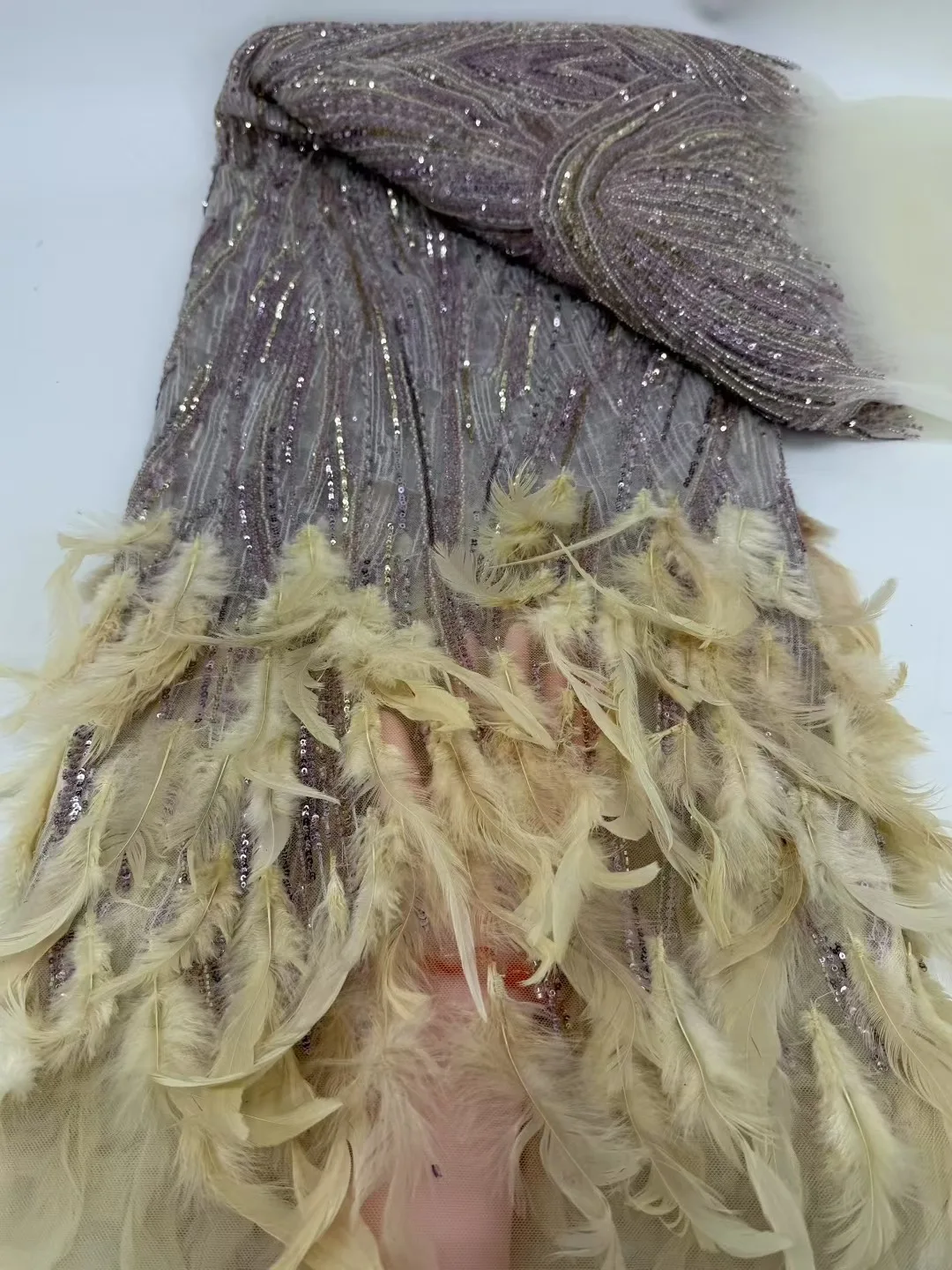 Top Sale New Fashion Luxury African Nigerian 3D Feathers Sequins Mesh Lace Elegant French Beads Net Lace For Wedding Party Dress