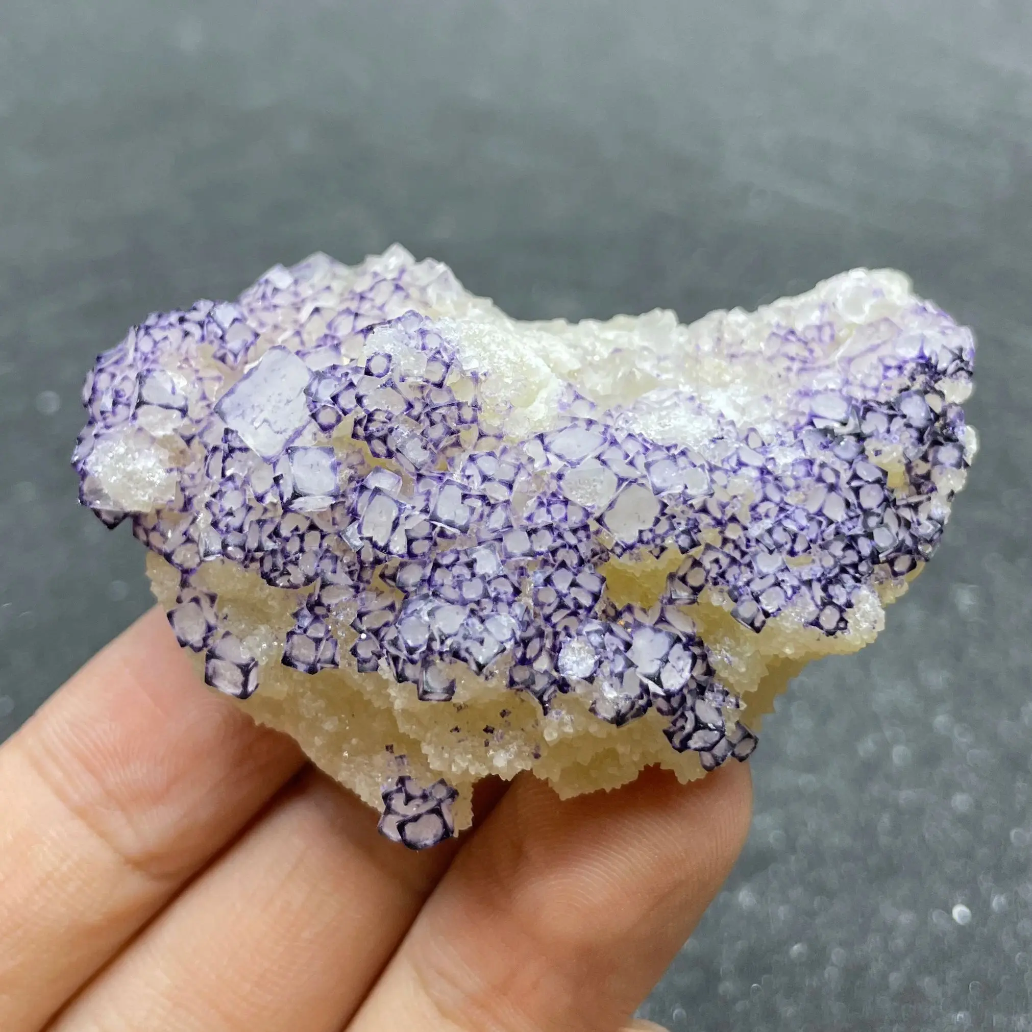 

Natural China Purple Edge Fluorite Mineral Original Teaching Specimen Reiki Healing Stone Home Decor