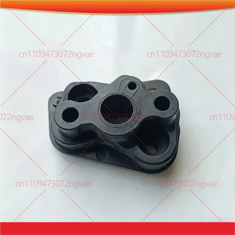 Carburetor insulator intake manifold for Kawasaki TH23 TH23V hedge trimmer brush cutter carburettor air manifold replacement