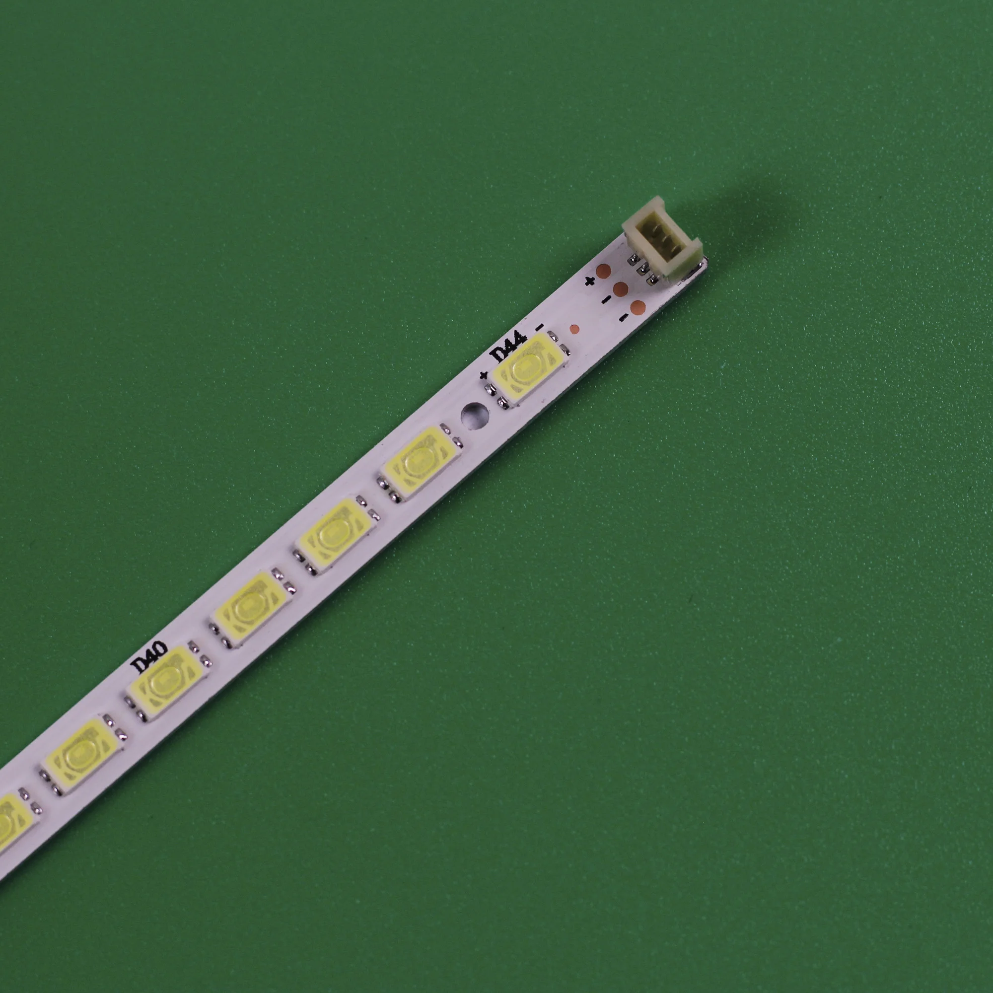 2pcs LED backlight Strip for LED32T36X3D LE32A700P 73.31T14.004-5-DS1 T315XW06 T315HW07 T315HB01 V.1 S32DSB13 31T14-07 31T14-07a