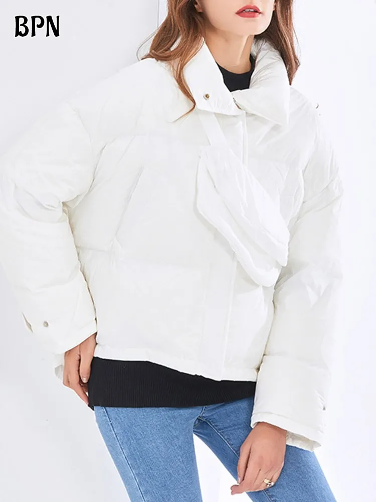 BPN-Parkas à simple boutonnage pour femmes, revers, manches longues, poches patchwork, décontracté, minimaliste, monochrome, hiver, nouveau