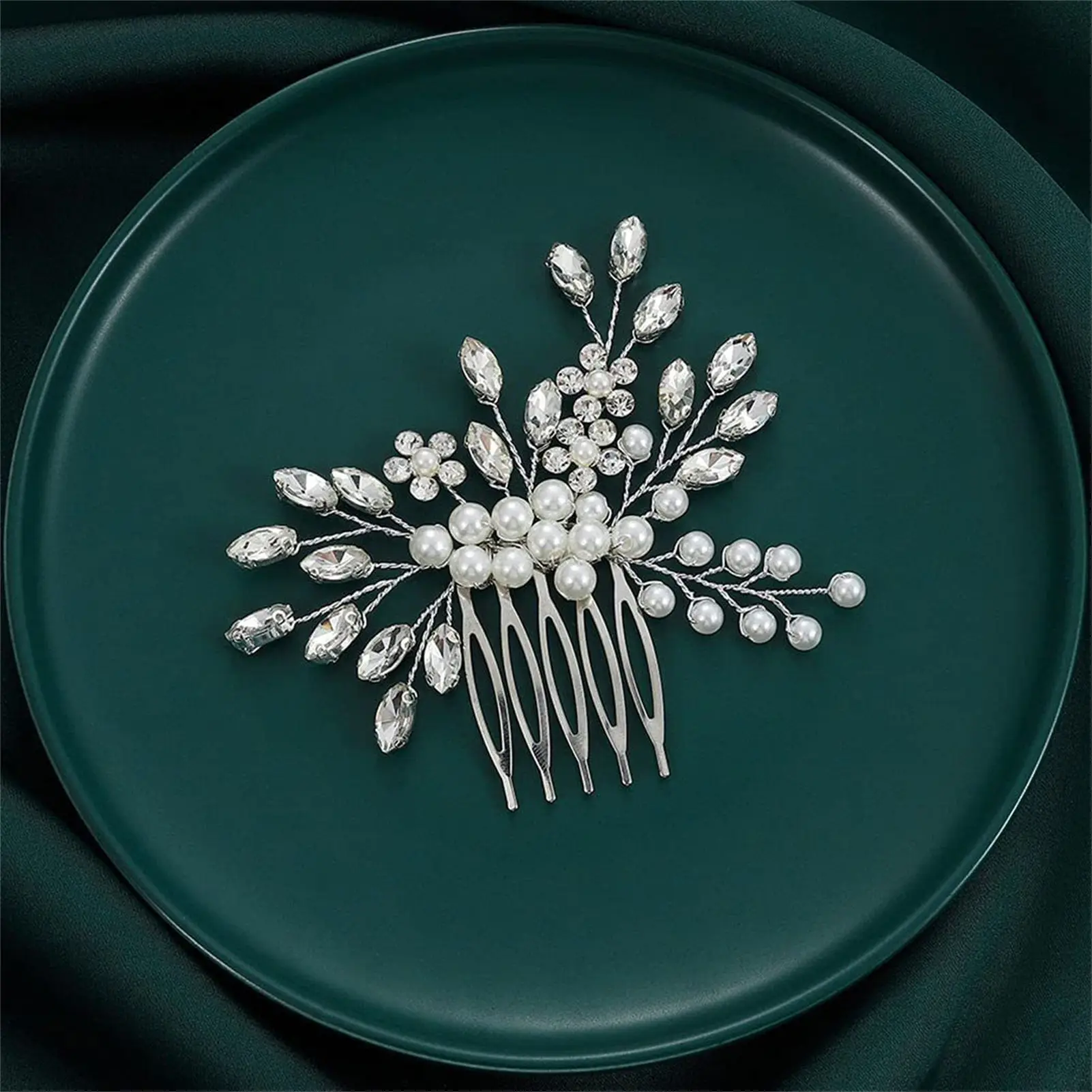 Bridal Hair Comb Handmade Flower Pearls Hair Comb Wedding Hair Accessories Ornaments Trendy Bride Headpiece Tiara for Women