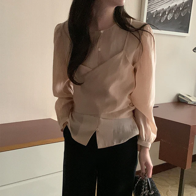 Chic Cross-Belted Layered Top Women's Long Sleeve round Neck Lace Shirt Commute Style Pure Color Spring 2025 Fashion Trend