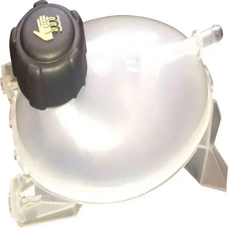 Expansion Jar Cooling System Water Tank For Renault Clio MK4 After 2016 High Quality 217107259R 217104354R 820048024