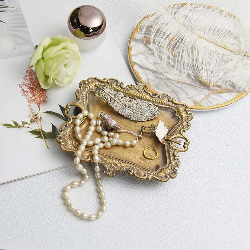 

Vintage Metal Jewelry Tray Storage Dish for Earrings Necklaces Bracelets Trinket Plate Alloy ganizer Holder Soap