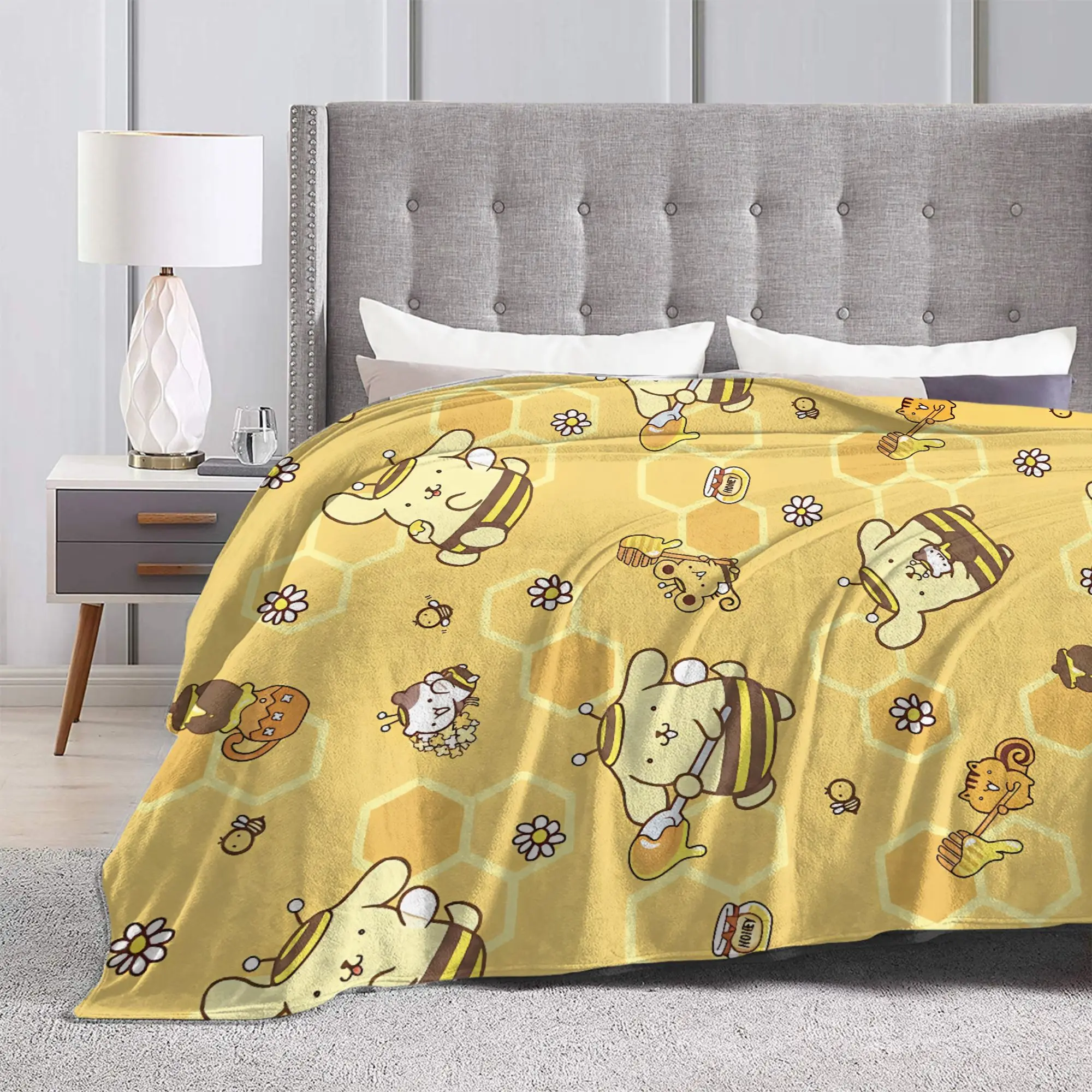 Pompompurins Cute Bee Blanket Coral Fleece Plush Spring/Autumn   Multifunction Soft Throw Blankets for Bed Travel Bedding Throws