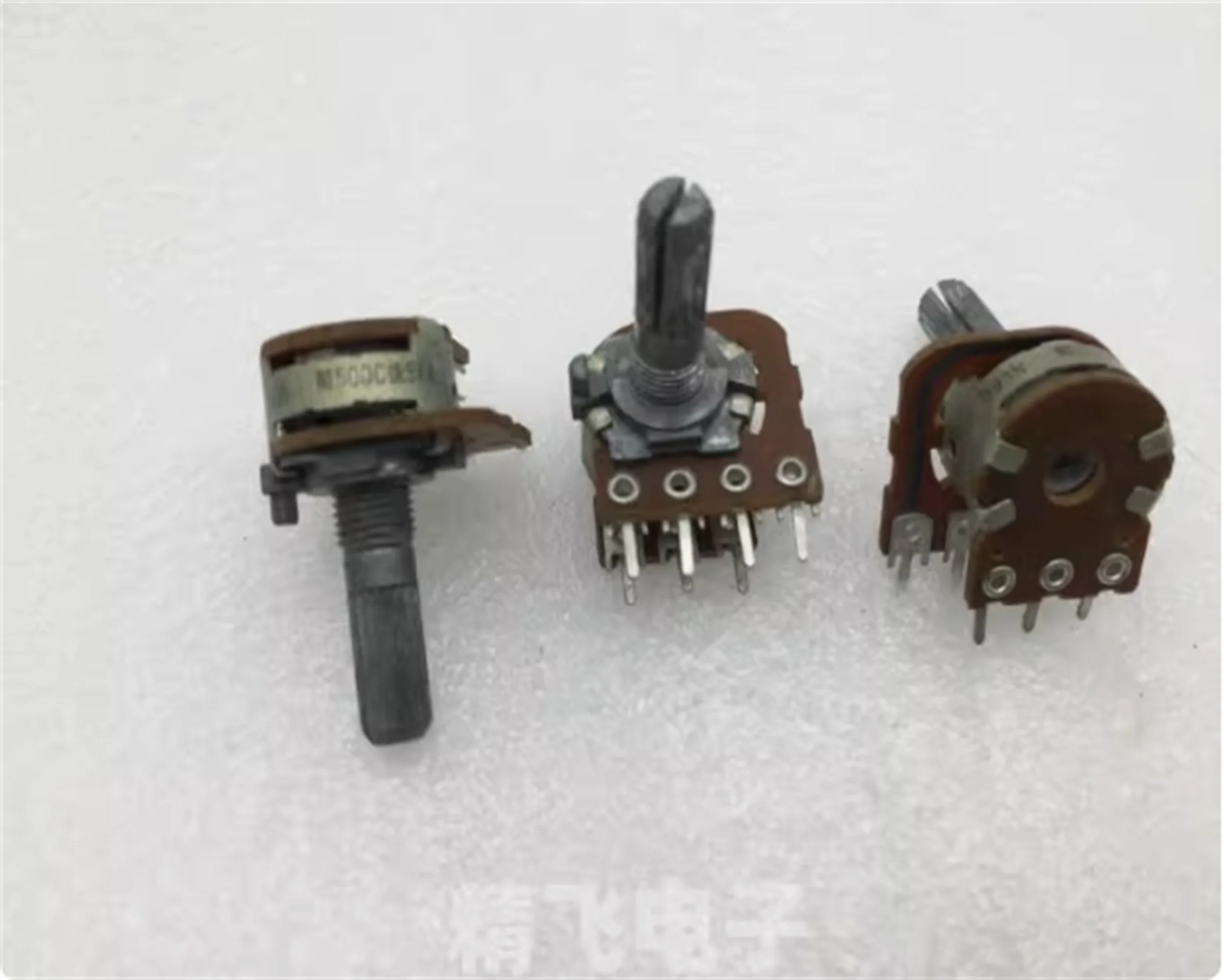 1 PCSALPS Alps RK16 dual potentiometer front C500 ohms rear A5K with center positioning axis 20 serrations