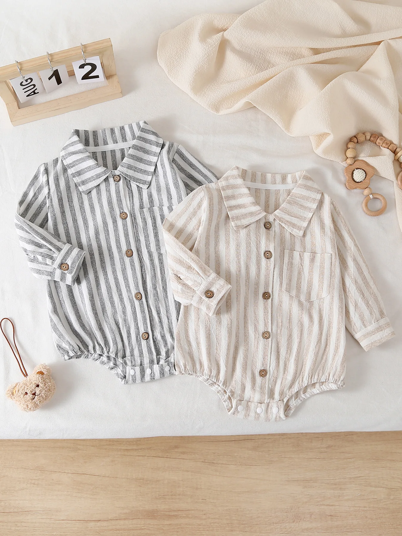 2026 Summer 0-2Y Baby Clothes Single-Row Buttons Striped Long-Sleeve Girls Bodysuit Crotch Snaps One-piece for Boys