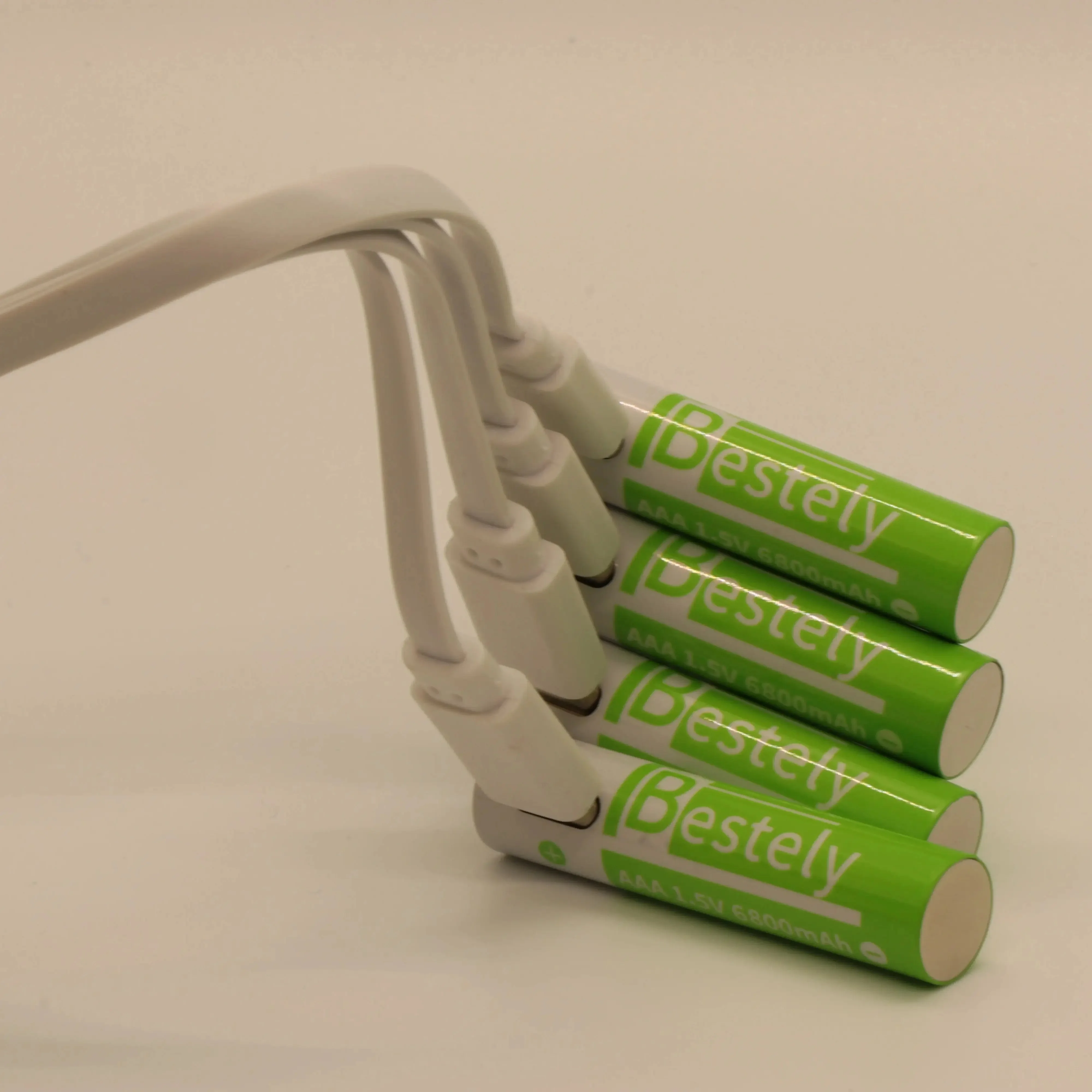 Nouvelles piles au Lithium rechargeables AAA 1.5v, capacité 6800mAh, batterie Li-ion USB-C AAA, cycle 2000 fois avec câble gratuit