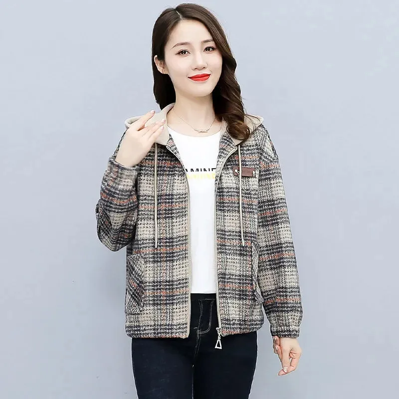 Xiaoxiangfeng Short Coat Girl Women's New Jacket 2024 Fashion Foreign Style Outerwear High-Grade Slim Overcoat Female Blouse