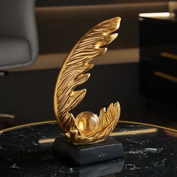 Creative Statue Table Decorations Abstract Ornaments Modern Accents Desk Indoor Gold Figurine Home Desk Accessories Office Decor