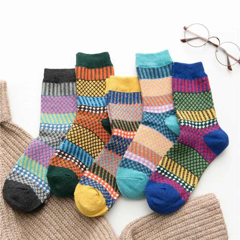 

5 Pairs Winter Warmer Women Thicken Thermal Wool Cashmere Snow Socks Fashion Casual Euramerican National Wool Socks for Women