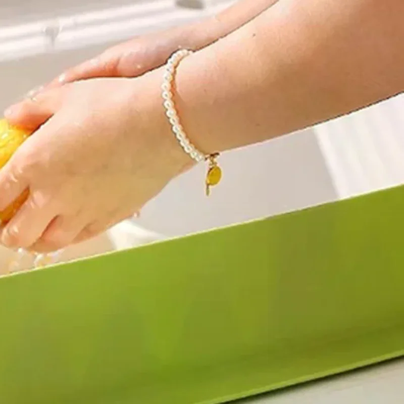 1 PCS Silicone Sink Splash Guard With Suction Cup Sink Baffle Splash Guard Splash Protector For Kitchen Island And Bathroom