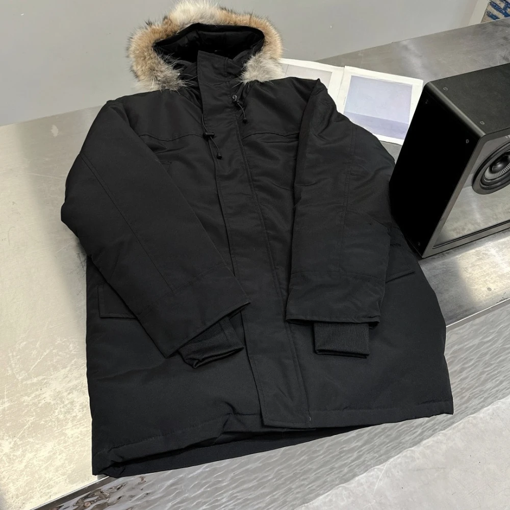 الفاخرة أوزة أسفل معطف 2025 العلامة التجارية الشتاء النساء أسفل سترة لينة الدافئة البخاخ ملابس خارجية قصيرة خفيفة الوزن مصمم معطف غير رسمي #5