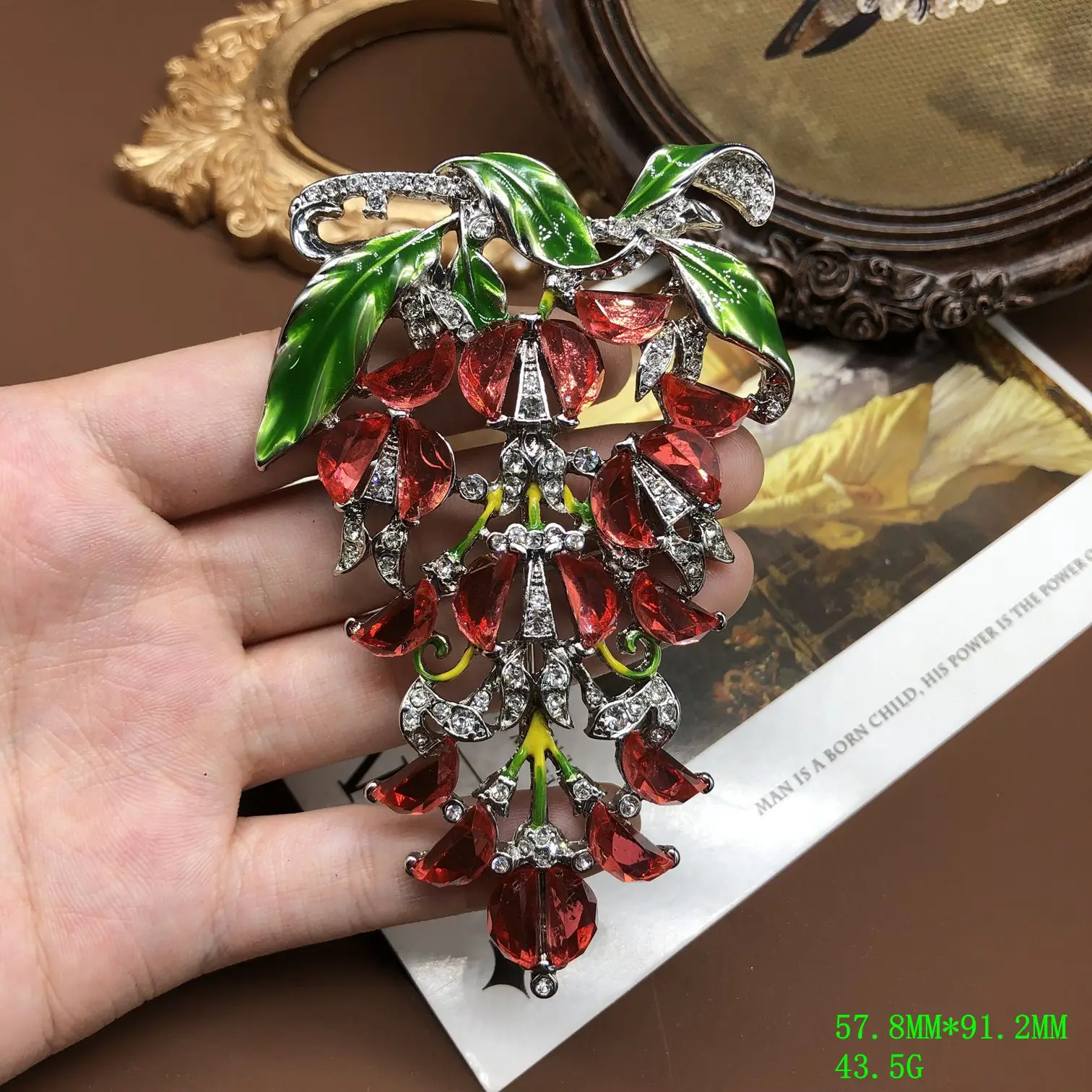 ren green crescent-cut gemstone diamond hollowed grape brooch enamel brooch