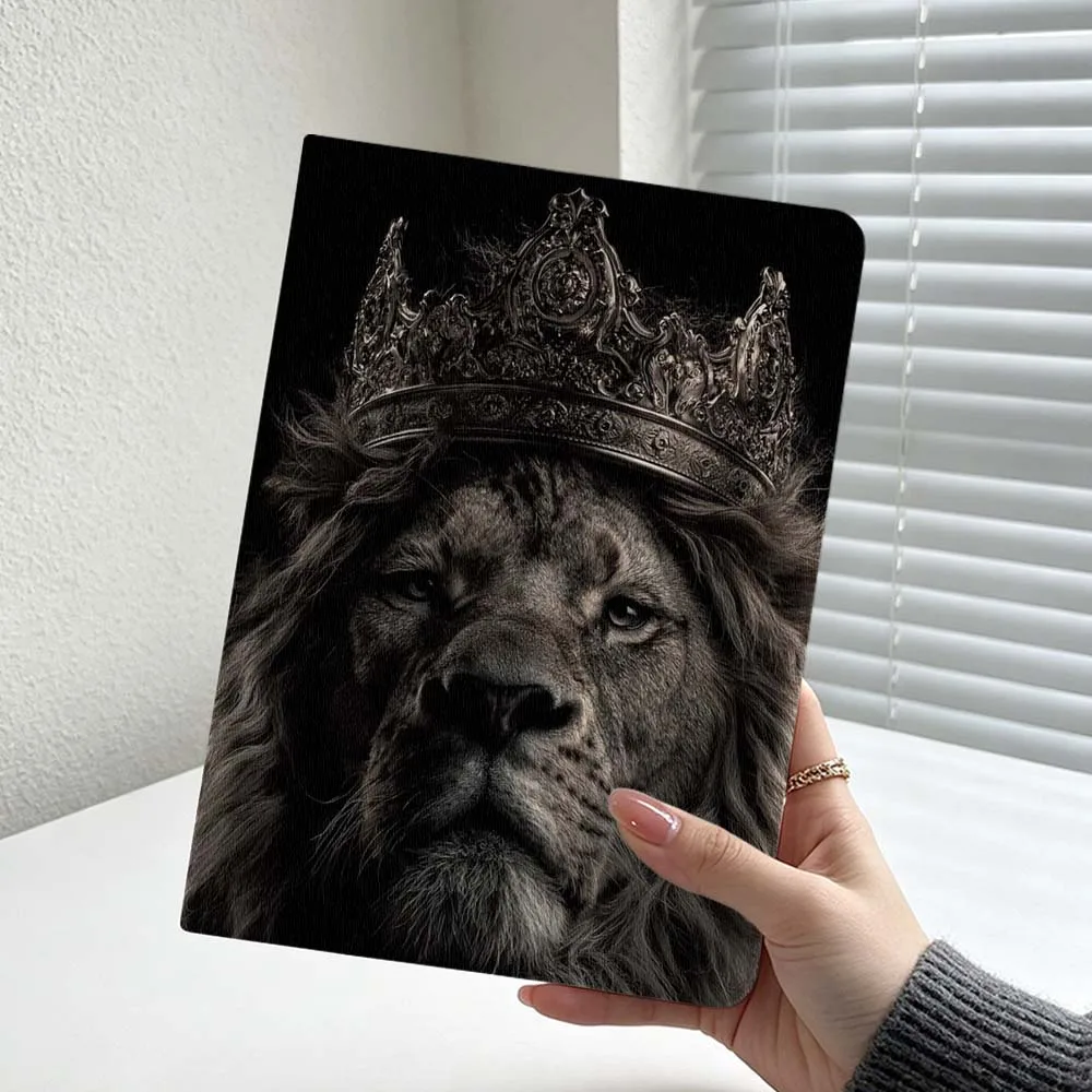 Lion Wearing Crown For Samsung Galaxy Tab S11 S10 S9 S8 S7 A11 A9 A8 Ultra Lite FE Plus Soft Inch Tablet Case Cover