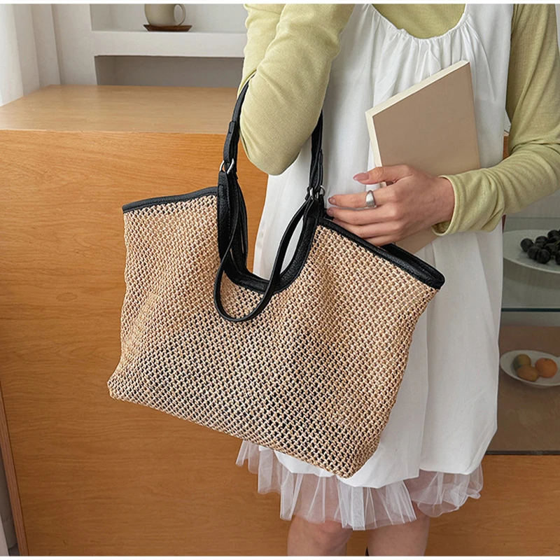 Große gewebte Tragetasche, Damen Frühlingstrendige Kontrastfarbene Hochwertige Vielseitige Schultertasche mit Henkel und Henkelgriff – Detail 9