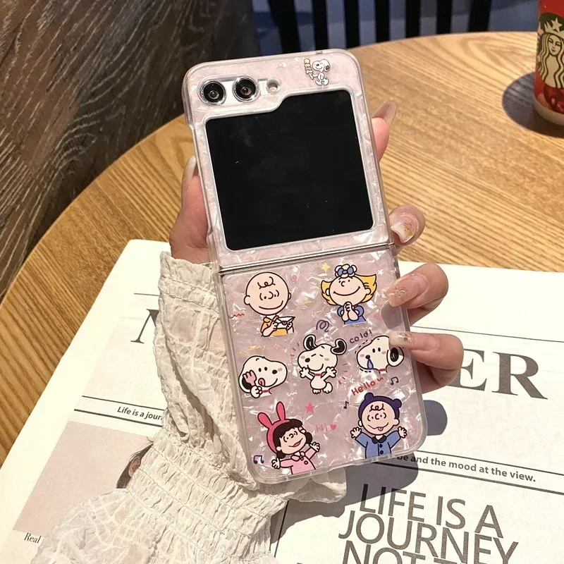 Cute Cartoon Peanut Snoopy Charlie Brown Phone Case For Samsung Galaxy Z Flip 7 6 5 Case Soft TPU Back Cover For Z Flip 3 4