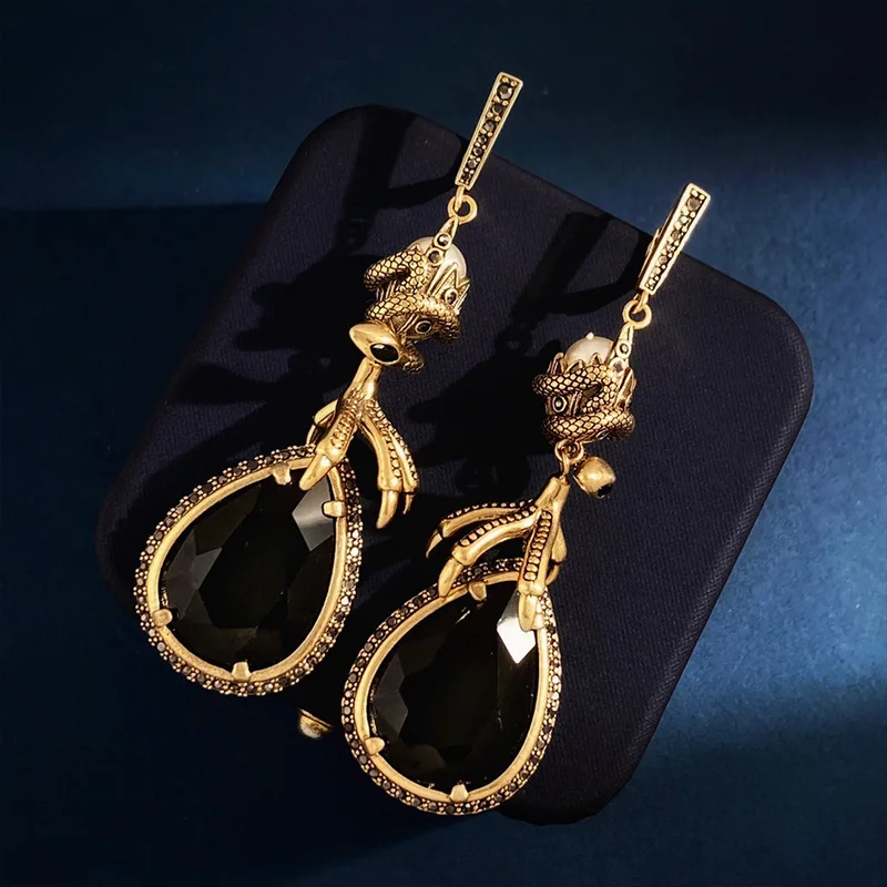 European And American Exaggerated Retro Black Gemstone Earrings, Snake Eagle Claws, Long Water Droplet Earrings