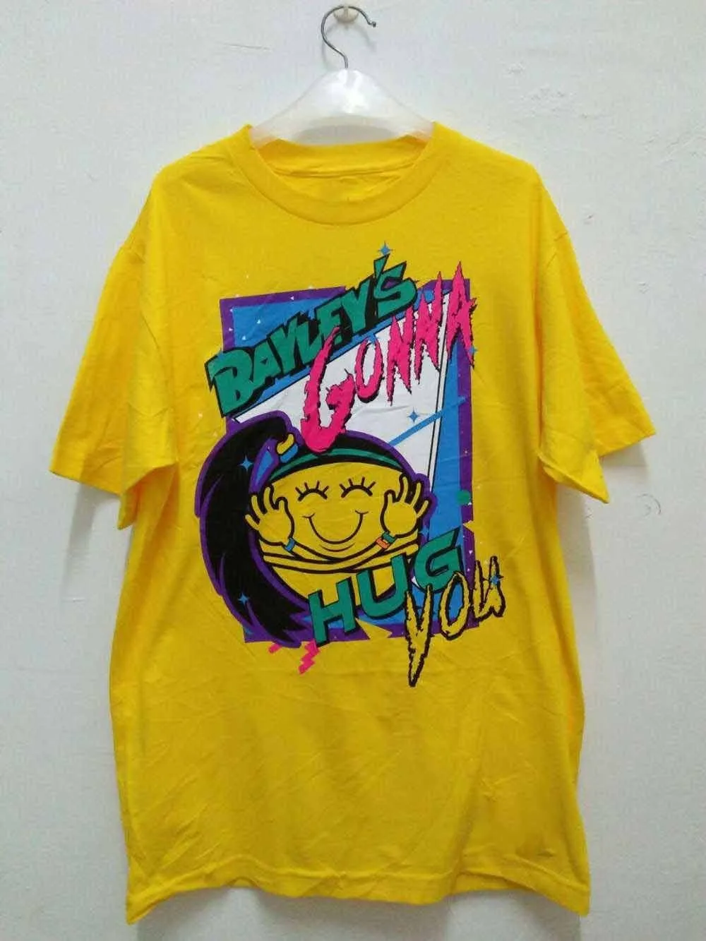 BAYLEY GONNA HUG YOU T Shirt Classic Daisy Unisex S-5XL ND1230