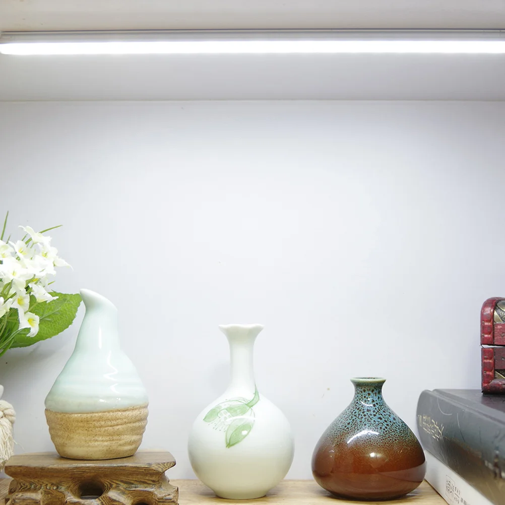 

21 LED Wardrobe Closet Cabinet Night Light Plastic Motion Sensor Stick-on Drawer Light USB Charging Cold White