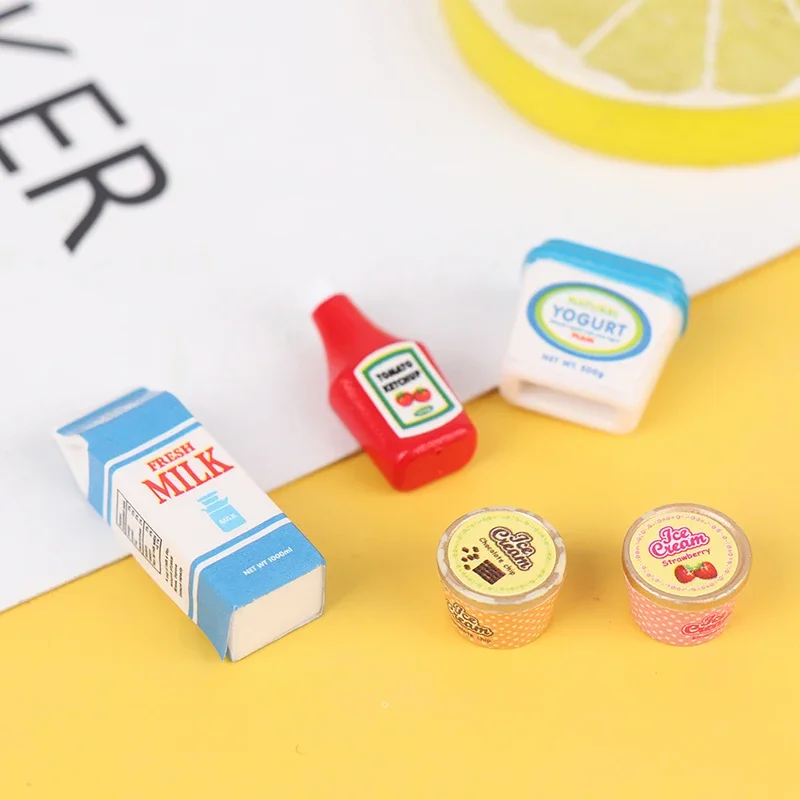 

5Pcs/Set Dollhouse Tomato Sauce Iced Yogurt Miniature Food Toy Model Toy