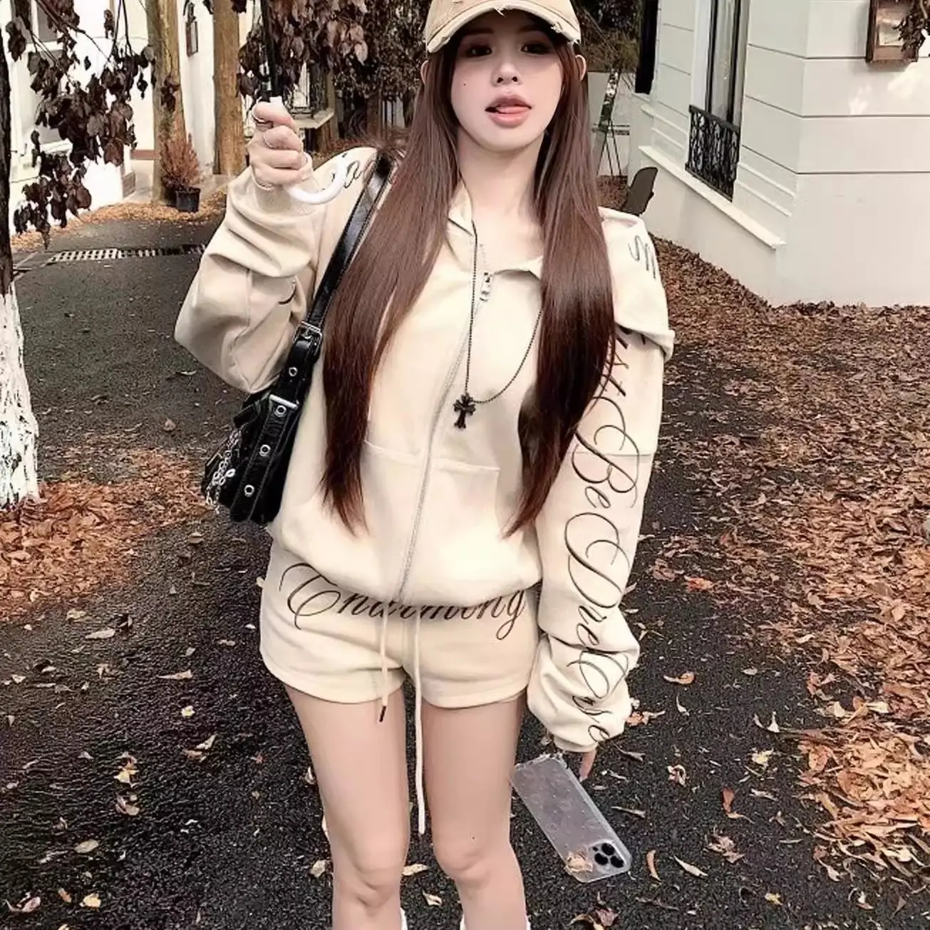 ملابس رياضية مطرزة بحروف أمريكية ريترو مقنعين شورت نسائي للربيع والخريف بأكمام طويلة طقم سترة صوفية Triens