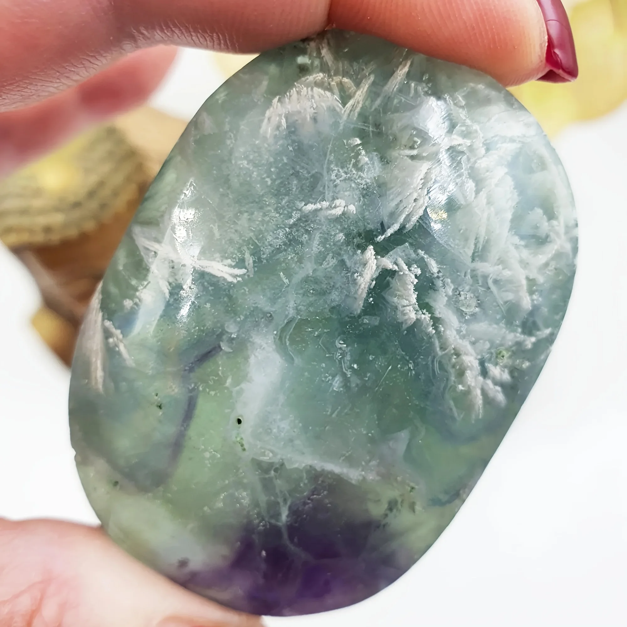 1PC Feather Fluorite Palm Stone, Calming for Focus & Clarity Pocket Stone for Meditation
