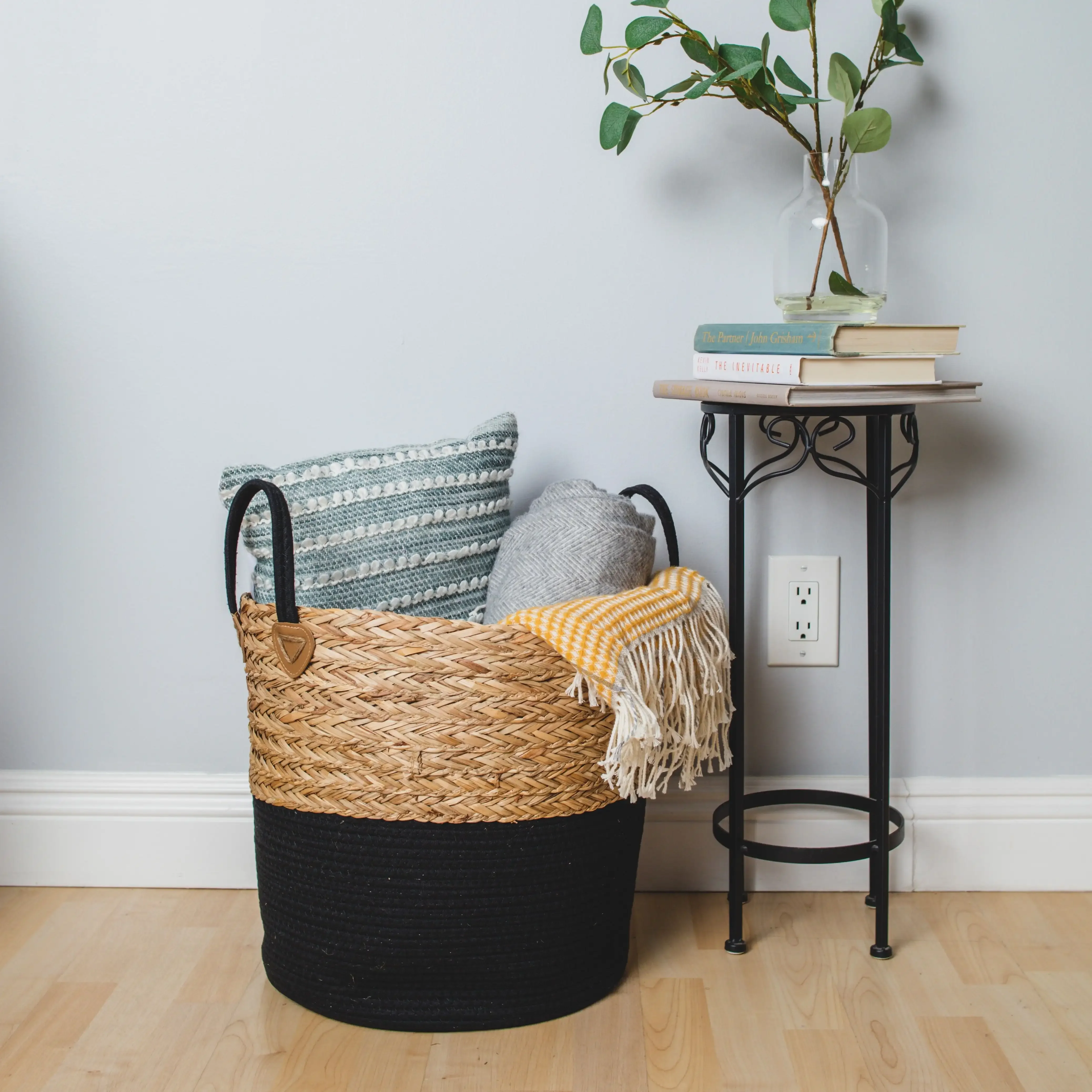 Set of 2 Round Storage Basket, Braided Seagrass & Cotton Rope (XL+LG), Natural & Black