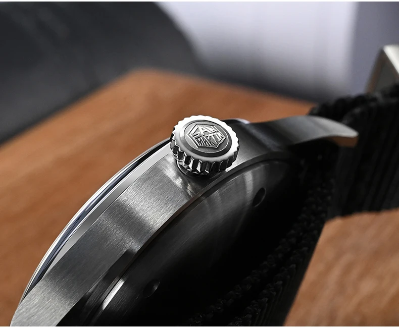 San Martin ผู้ชายนักบินนาฬิกาหรูหรา 36 มม.ควอตซ์นาฬิกาคู่นาฬิกาข้อมือ 100M กันน้ํา K1 Mineral Glass สายไนลอน VH31