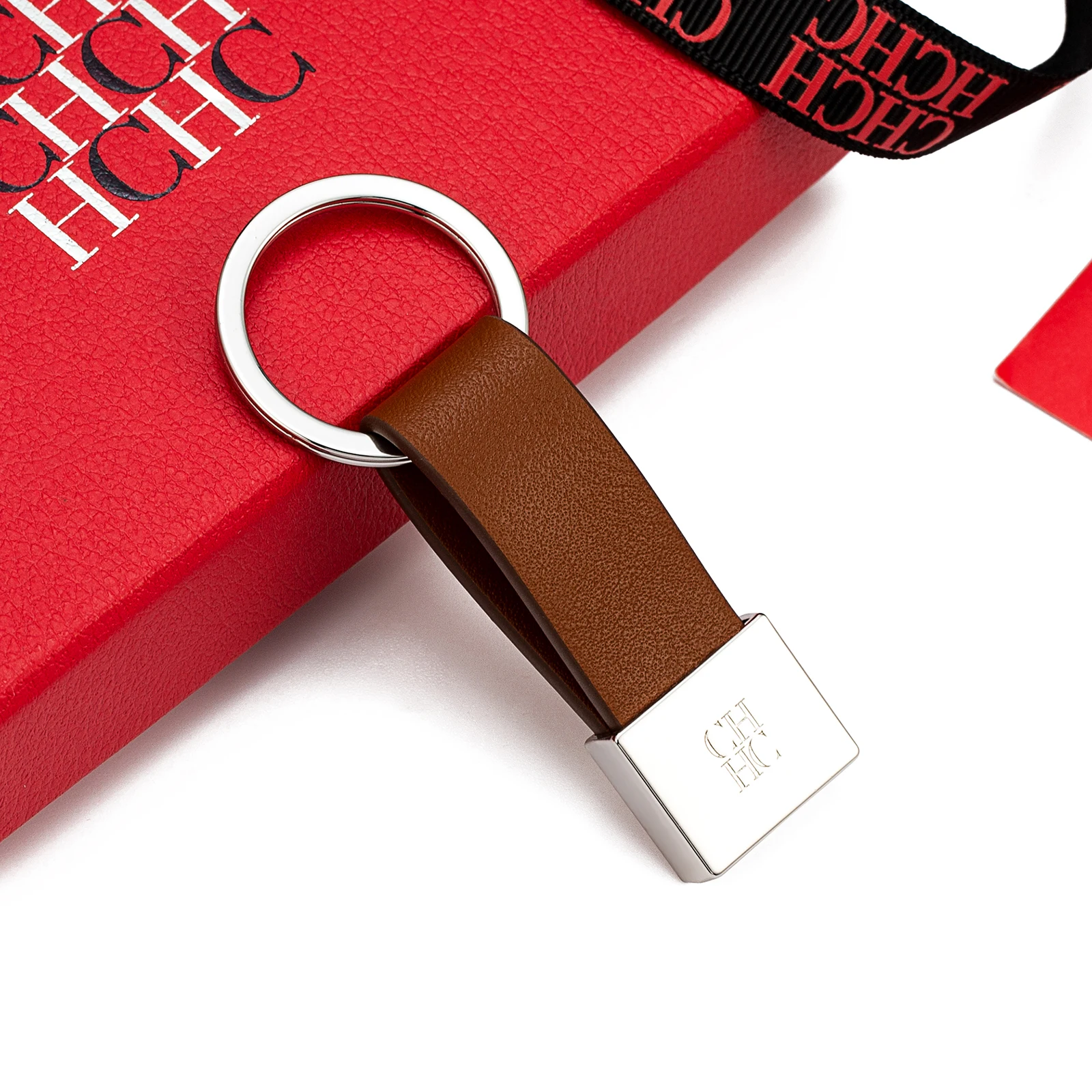 

CH Minimalist Leather Keyring Monogram Logo Key Tag Fashionable Key Holder Gift Daily Wear Luxury Accessory