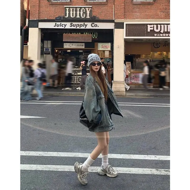 

Джинсовое пальто женское осеннее с воротником-стойкой в рубчик с вышивкой в стиле пэчворк вельветовые пальто спортивная одежда широкие куртки на кнопках