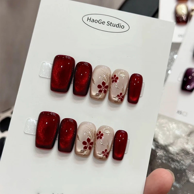 

10pcs/bag New Year Red Plum Embroidered Cat Eye Wearable Handmade Press On Nails Medium Square Detachable False Nails