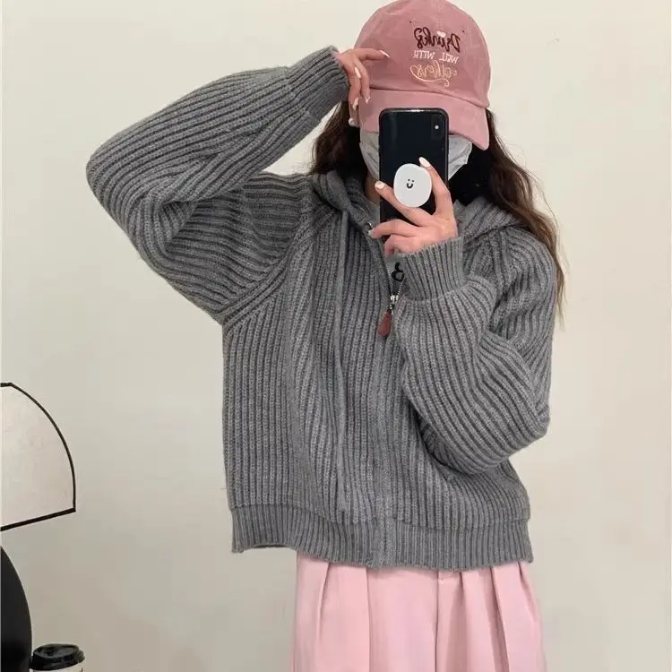 سترة نسائية محبوكة بنمط قصير فضفاضة كاجوال بلون سادة وسحاب معطف علوي