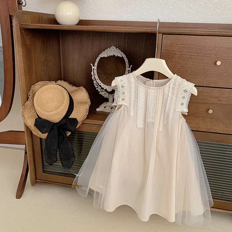 2024 Girls Summer Beige Sleeveless Lace Vest Dress Princess Dress Trend Kids White Sweet Cute Dress