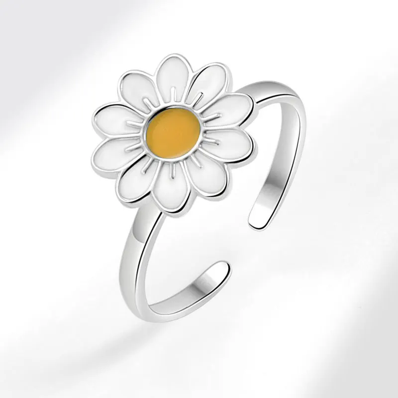 Daisy Enamel Rotatable Spinner Ring for Women Anti-Stress Anxiety Fidget Metal Engagement Adjustable Ring Jewelry Accessory
