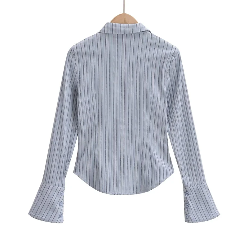 Keyanketian-Camisa feminina com gravata, camisa listrada, estilo preppy, peito único, manga flare, blusa fina, top cortado, novo lançamento