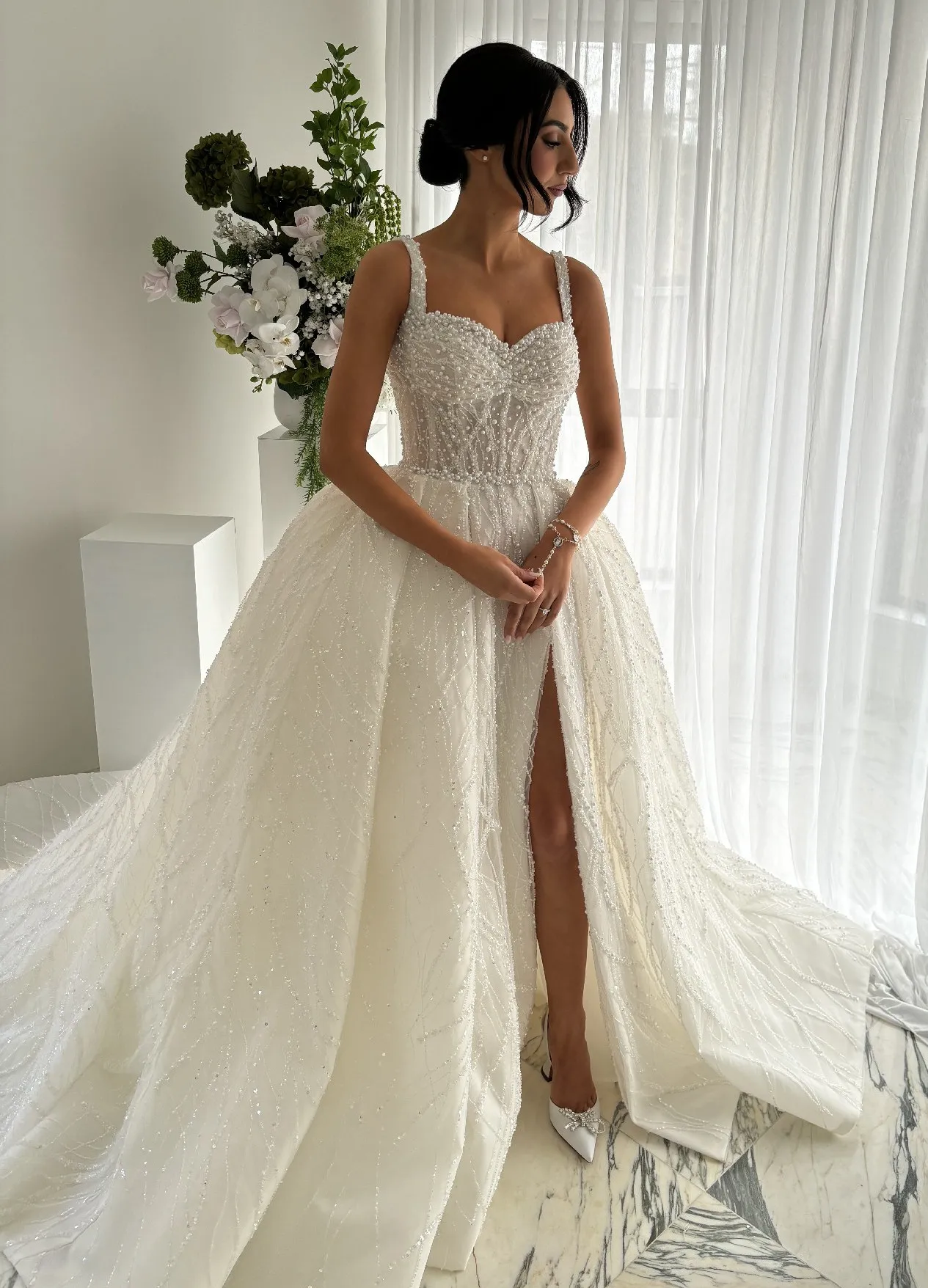 Robe de mariée princesse blanche sur mesure, élégante et luxueuse, avec bretelles, décolleté cœur, perles et sequins, Vestido De Novia