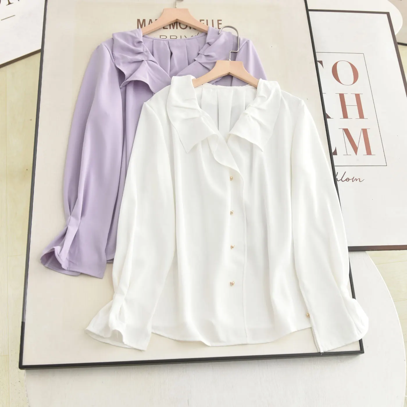 

White Chiffon Shirt Women's Loose Fit Spring 2026 Casual Style Breathable Long Sleeve Casual Feelings Puffy Hemline Elegant