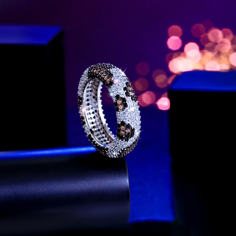 ThreeGraces 2025 New Luxury Multicolor Zirconia Leopard Snake Skin Pattern Design Bridal Party Ring for Women Jewelry R324