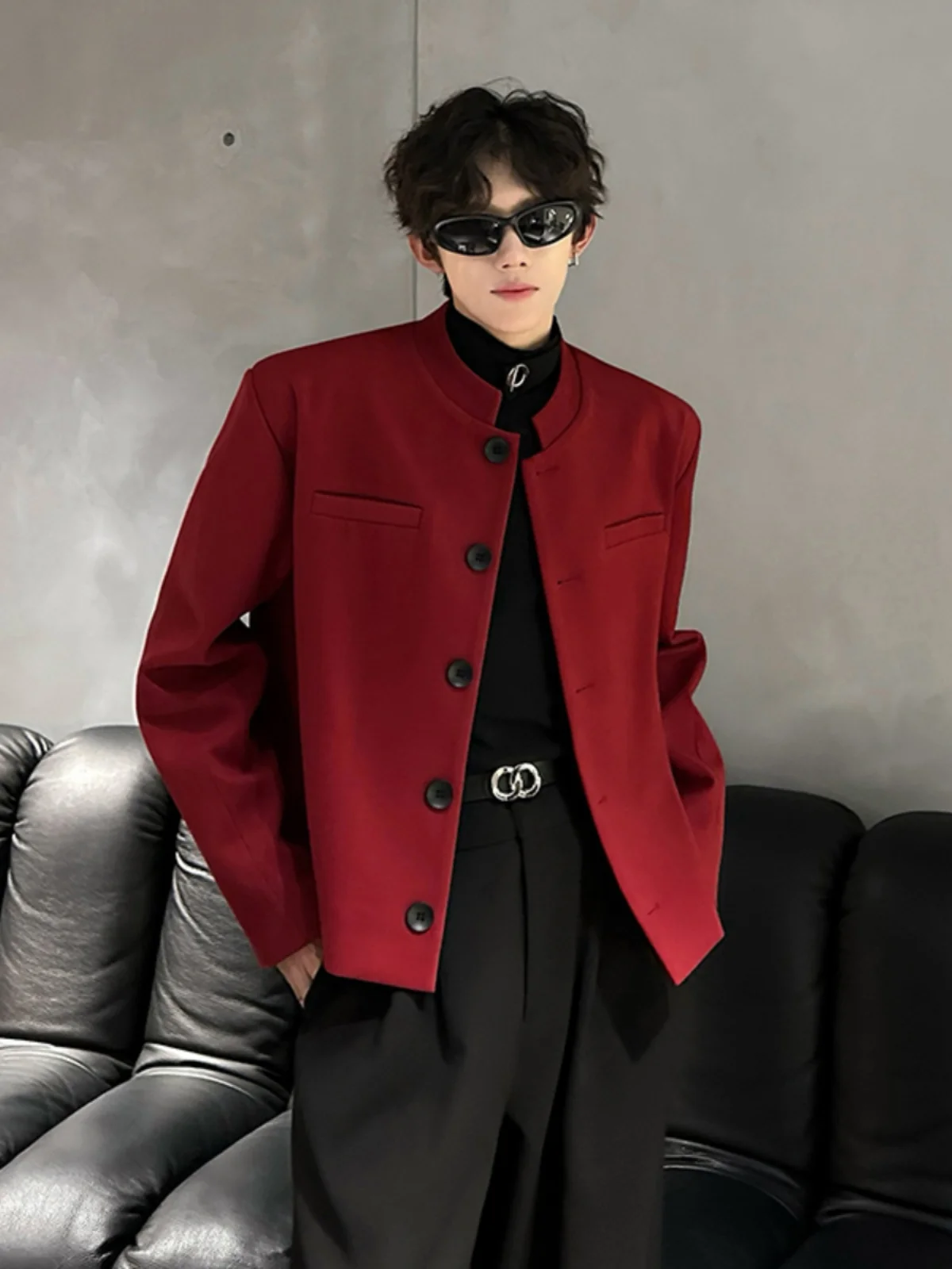 

Красное шерстяное повседневное мужское пальто цвета винного красного вина с декоративными пуговицами и подплечниками, ветрозащитное, в американском стиле, весна-осень